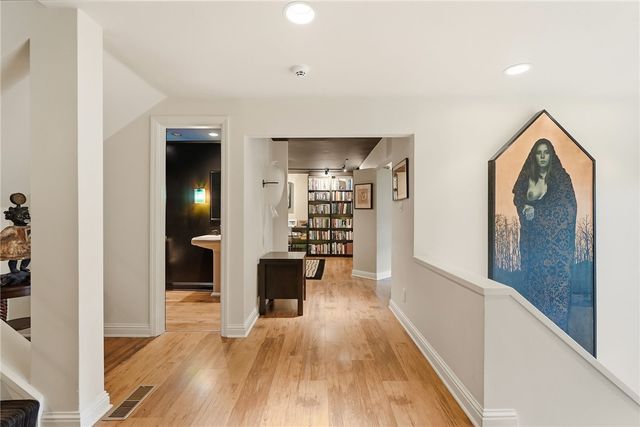 1300 Shady Ave, Squirrel Hill, PA 15217