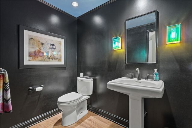 1300 Shady Ave, Squirrel Hill, PA 15217