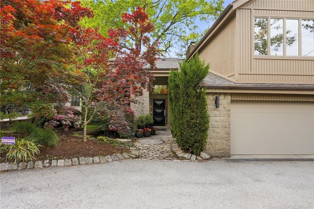 1300 Shady Ave, Squirrel Hill, PA 15217