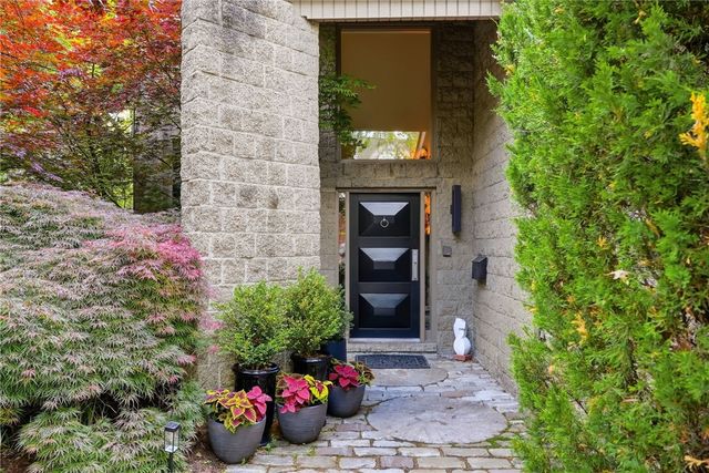 1300 Shady Ave, Squirrel Hill, PA 15217