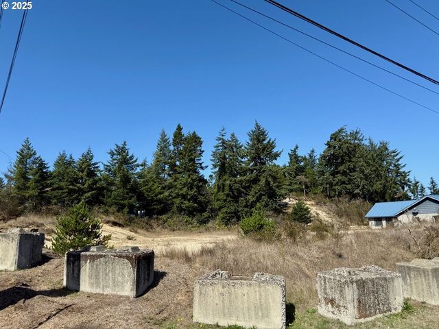 0 Hauser Rd, North Bend, OR 97459