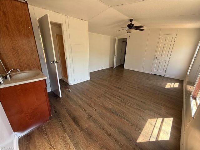 2738 Old Mountain Road, Trinity, NC 27370