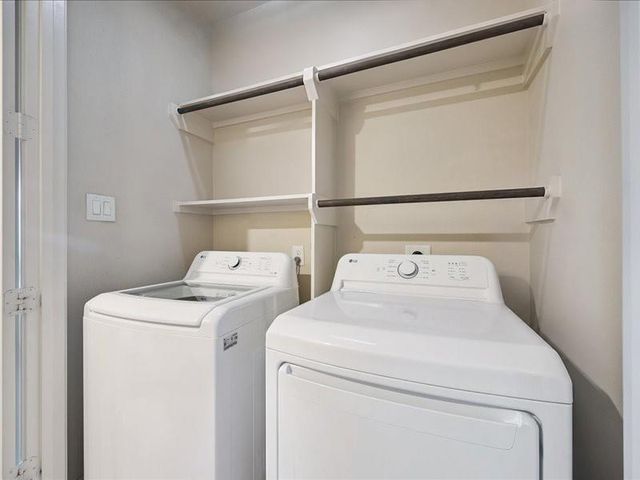 2614 Capitol Street, Houston, TX 77003