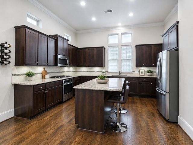 2614 Capitol Street, Houston, TX 77003