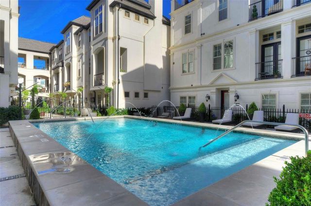 2614 Capitol Street, Houston, TX 77003