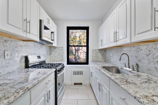 32-40 89 Street C409, East Elmhurst, NY 11369