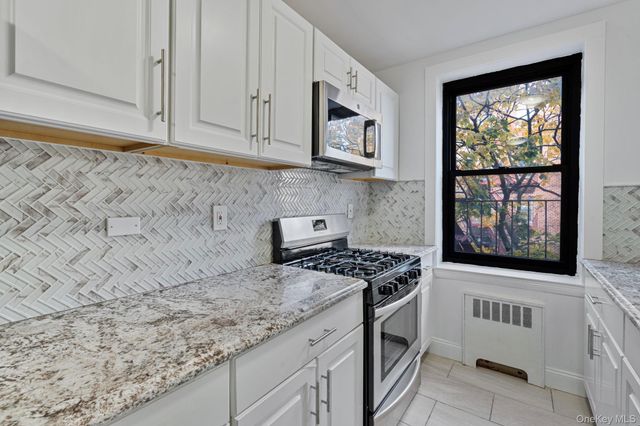 32-40 89 Street C409, East Elmhurst, NY 11369