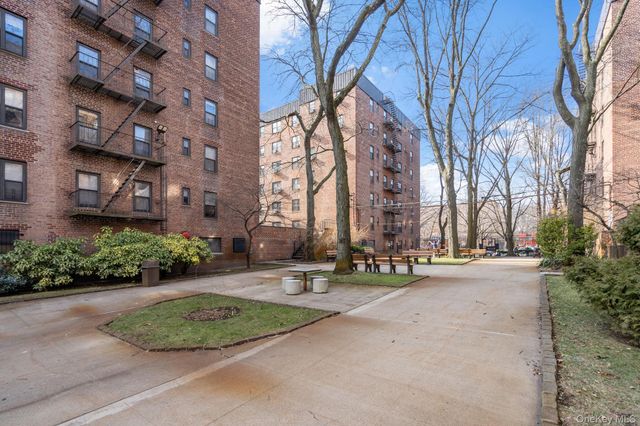 32-40 89 Street C409, East Elmhurst, NY 11369