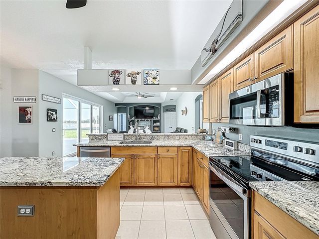 18002 HOWLING WOLF RUN, Parrish, FL 34219