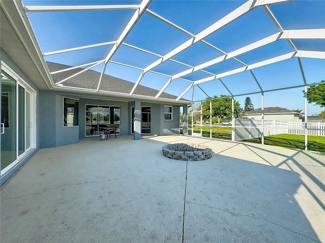 18002 HOWLING WOLF RUN, Parrish, FL 34219