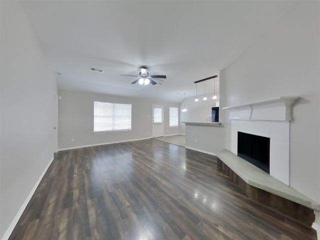 2002 Briar Grove Drive, Conroe, TX 77301