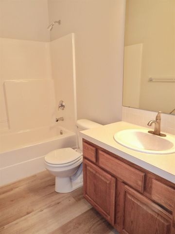 3121 W Westwind Bay, Wichita, KS 67205