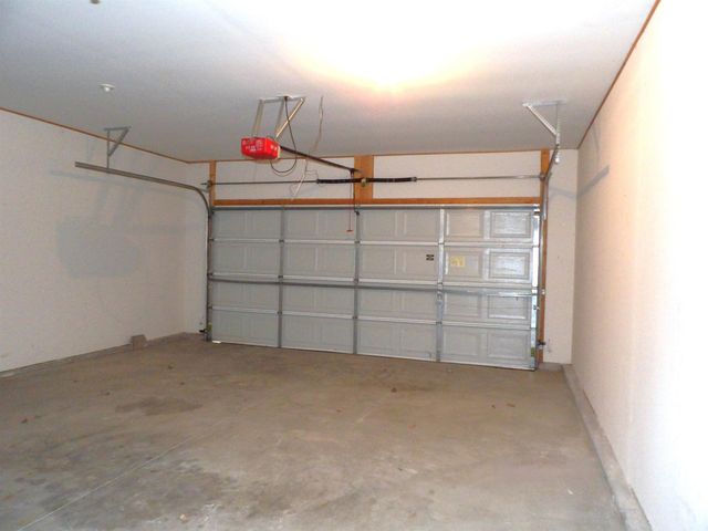 3121 W Westwind Bay, Wichita, KS 67205