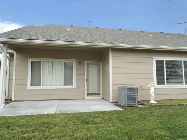 3121 W Westwind Bay, Wichita, KS 67205