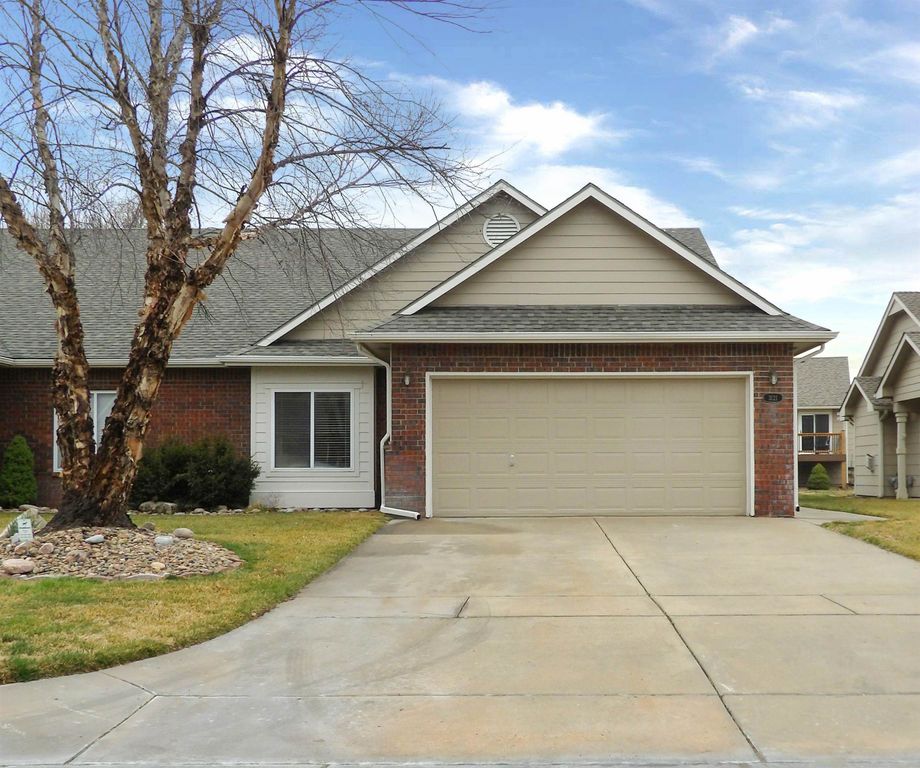 3121 W Westwind Bay, Wichita, KS 67205