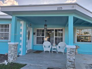 1115 Lake Geneva Drive, Lake Worth, FL 33461