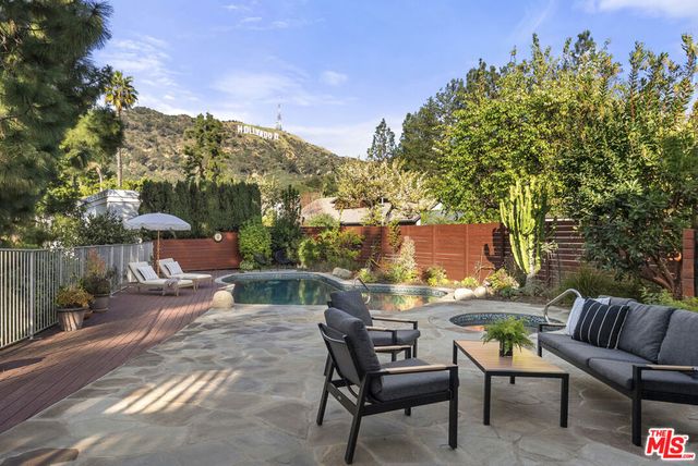 3127 Arrowhead Drive, Los Angeles, CA 90068