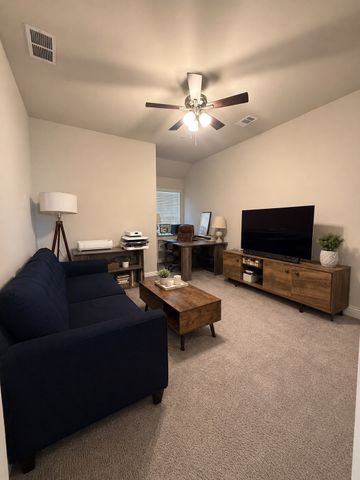 585 Hutchinson Lane, Lewisville, TX 75077