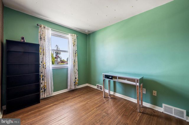 234 TALBOT DR, Broomall, PA 19008