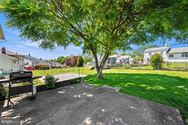 234 TALBOT DR, Broomall, PA 19008