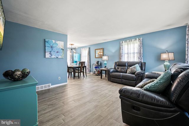 234 TALBOT DR, Broomall, PA 19008