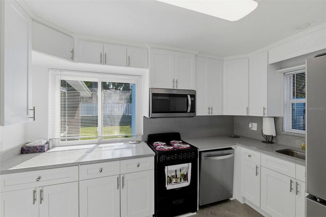 17734 1ST STREET E, Redington Shores, FL 33708