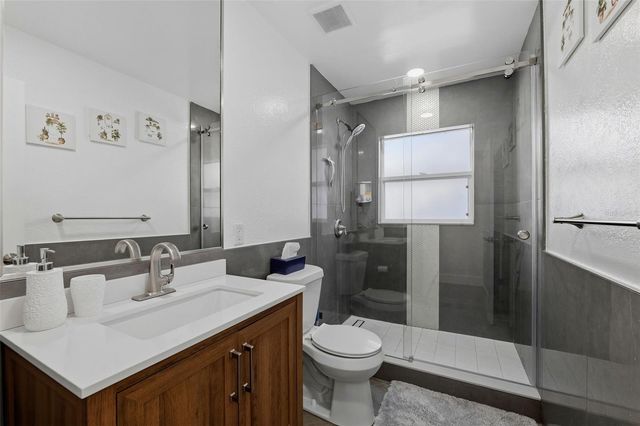 17734 1ST STREET E, Redington Shores, FL 33708