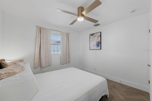 17734 1ST STREET E, Redington Shores, FL 33708