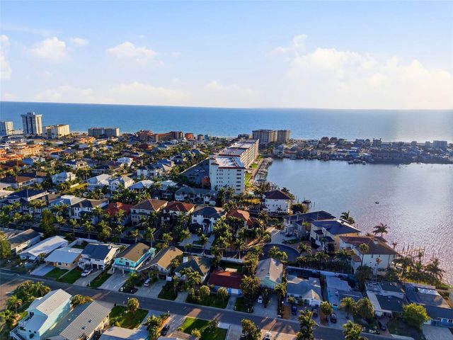 17734 1ST STREET E, Redington Shores, FL 33708