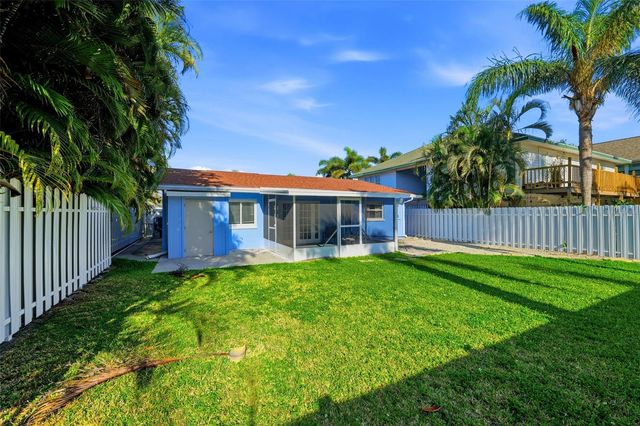 17734 1ST STREET E, Redington Shores, FL 33708