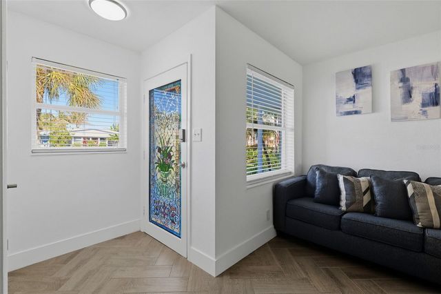 17734 1ST STREET E, Redington Shores, FL 33708