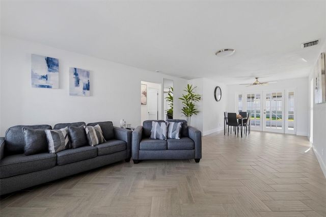 17734 1ST STREET E, Redington Shores, FL 33708