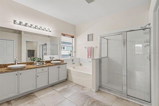10905 HOFFNER EDGE DRIVE, Riverview, FL 33579