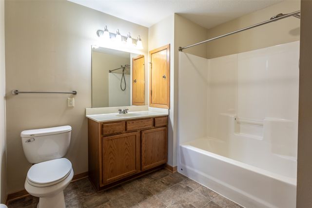 4821 86th Street 26, Urbandale, IA 50322