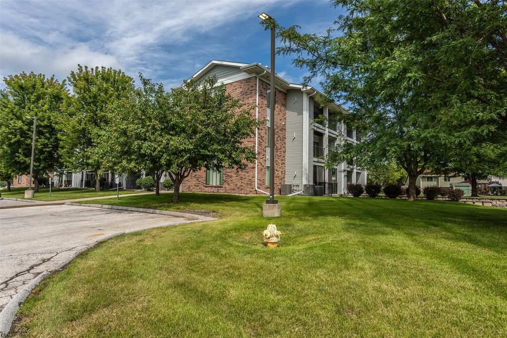 4821 86th Street 26, Urbandale, IA 50322