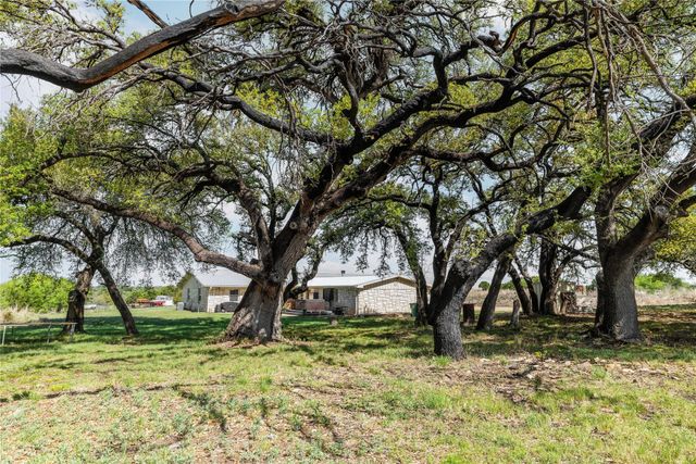 54 County Road 407, Goldthwaite, TX 76844