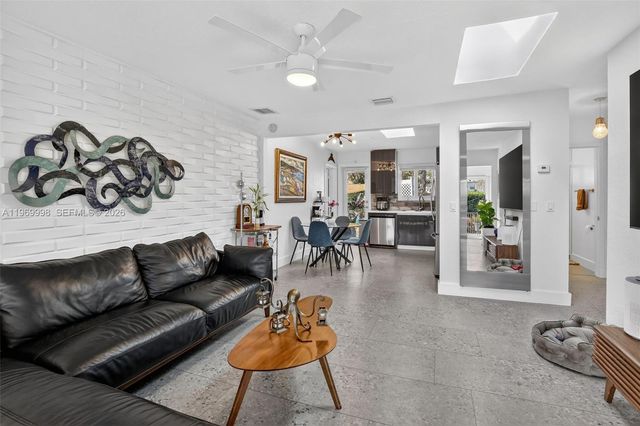 2245 Johnson St, Hollywood, FL 33020