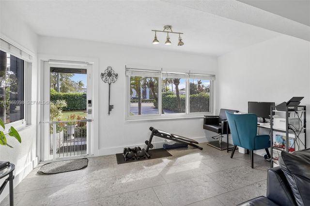 2245 Johnson St, Hollywood, FL 33020