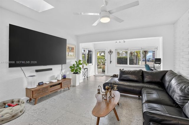 2245 Johnson St, Hollywood, FL 33020