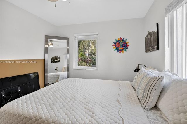 2245 Johnson St, Hollywood, FL 33020