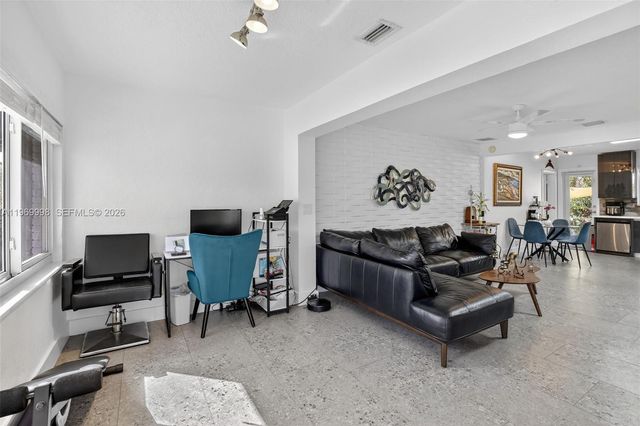 2245 Johnson St, Hollywood, FL 33020