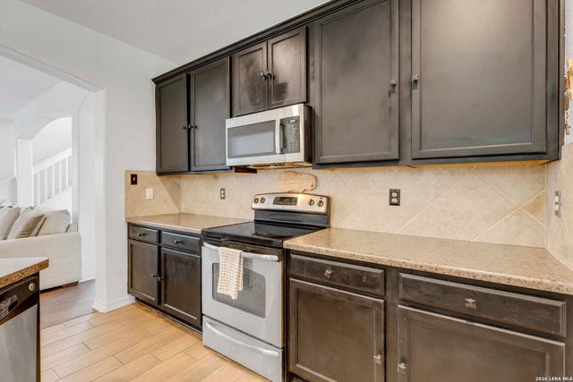 11927 Curtis Hill, San Antonio, TX 78254