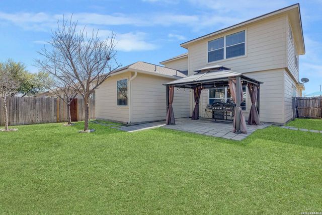 11927 Curtis Hill, San Antonio, TX 78254