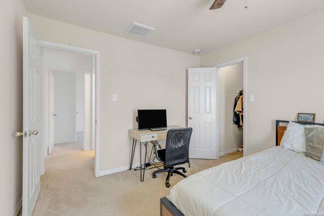 11927 Curtis Hill, San Antonio, TX 78254