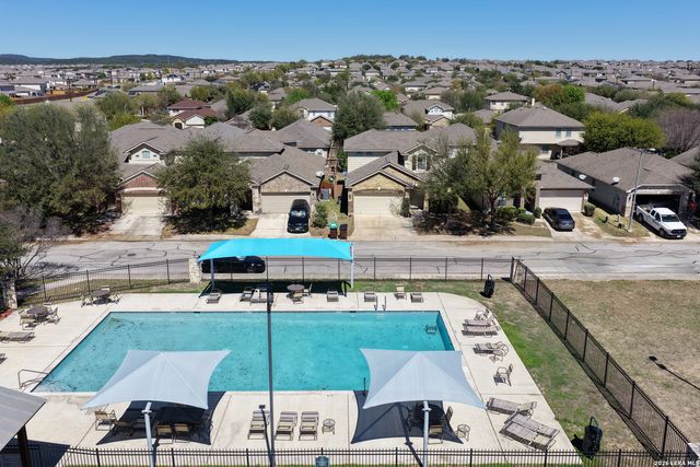 11927 Curtis Hill, San Antonio, TX 78254