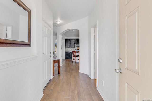 11927 Curtis Hill, San Antonio, TX 78254