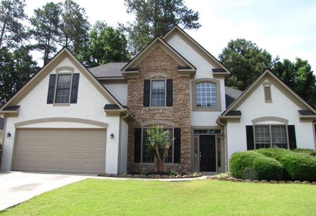 96 TOWNE PARK Drive, Lawrenceville, GA 30044