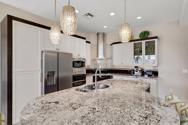 2461 SE 10th Street, Pompano Beach, FL 33062