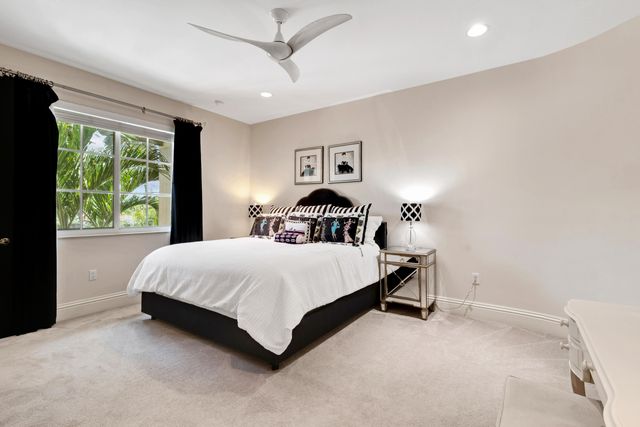 2461 SE 10th Street, Pompano Beach, FL 33062