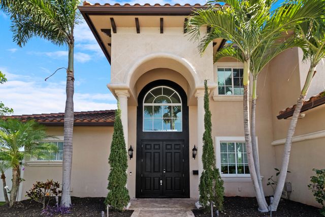 2461 SE 10th Street, Pompano Beach, FL 33062